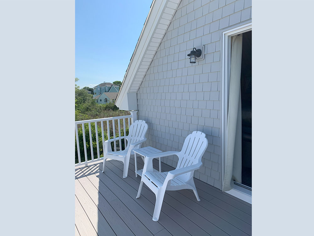 The Barn Loft Deck